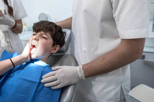 Best Urgent Tooth Repair  in Redwood Valley, CA